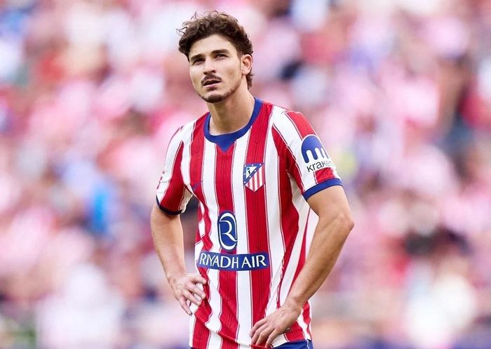 Julian Alvarez vẫn là mục tiêu chuyển nhượng hàng đầu của Barcelona