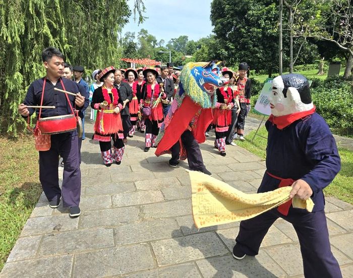 Kỳ lân xuống chợ phiên vùng cao, trình diễn trong dịp lễ Quốc khánh 2.9 tại Làng Văn hóa - Du lịch các dân tộc Việt Nam