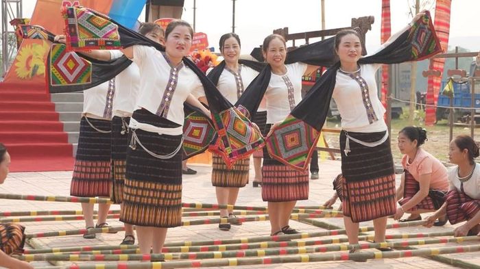 Người dân xã Môn Sơn phát triển du lịch cộng đồng, đưa văn hóa bản địa trở thành sinh kế