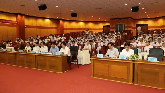 Quang cảnh buổi trao đổi làm việc giữa hai Bệnh viện Bình Dân và Bệnh viện đa khoa Bà Rịa.