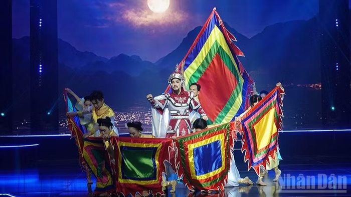 Nghệ sĩ Minh Trường-Chuông vàng 2014. (Ảnh: Linh Bảo)