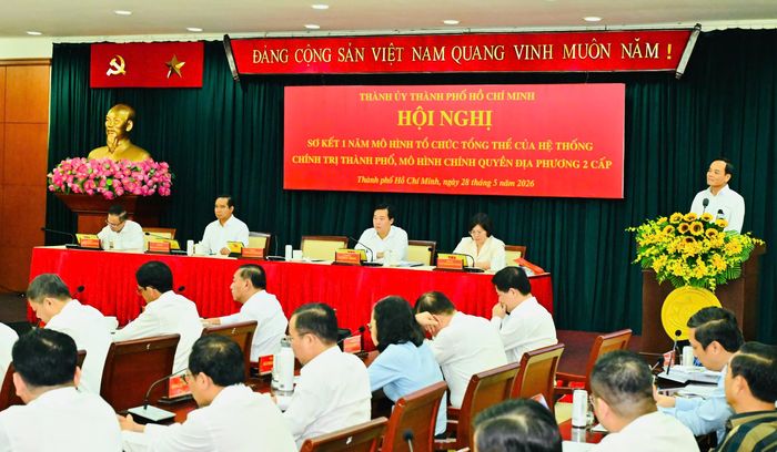 Bí thư Thành ủy TPHCM Trần Lưu Quang phát biểu kết luận tại hội nghị sơ kết 1 năm vận hành mô hình tổ chức tổng thể của hệ thống chính trị, mô hình chính quyền địa phương 2 cấp, ngày 28-5. Ảnh: VIỆT DŨNG