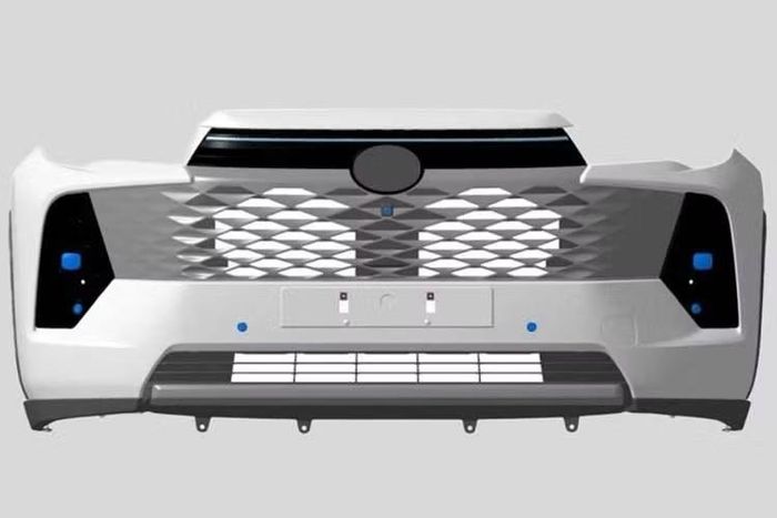 Hình ảnh mô phỏng kỹ thuật số với thiết kế mặt trước mới cho thấy Innova Cross phiên bản nâng cấp có dáng vẻ giống SUV hơn. Phần đầu xe thẳng đứng và mặt ca-lăng có viền đen phía trên, tương tự như Hilux thế hệ mới.