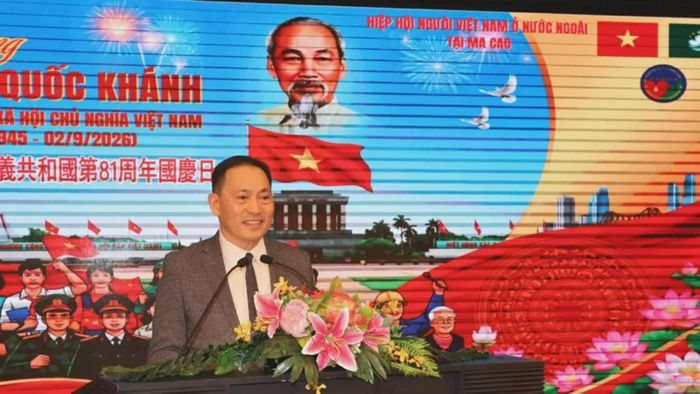 Chủ tịch Hiệp hội người Việt Nam ở nước ngoài tại Macau Dương Trung Đức phát biểu tại lễ kỷ niệm. (Nguồn: TTXVN)