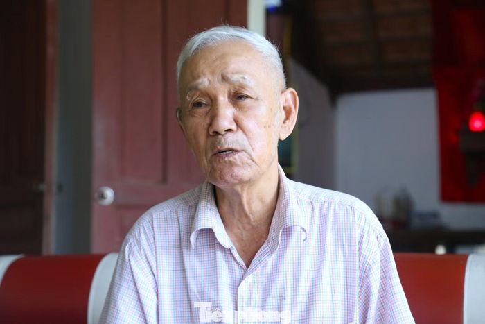 Ông Vương Hồng Minh chia sẻ về thói quen thắp hương tưởng nhớ Bác Hồ và tình cảm kính trọng dành cho vị lãnh tụ kính yêu.