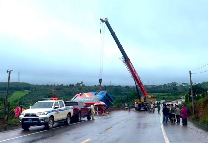 Vụ tai nạn giao thông khiến ít nhất 4 người chết, nhiều người bị thương vừa xảy ra sáng nay 31/8.