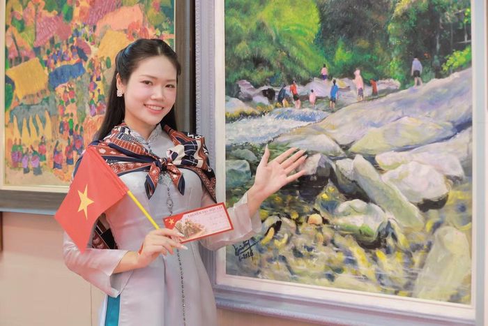“Em mong chờ chuyến đi vì đây là trải nghiệm khác với những hoạt động thường ngày. Đặc biệt, được đi cùng các bạn trong những ngày cả nước hướng về Quốc khánh khiến em cảm nhận rõ hơn không khí ngày lễ lớn”, thí sinh Đinh Ngọc Châu chia sẻ.