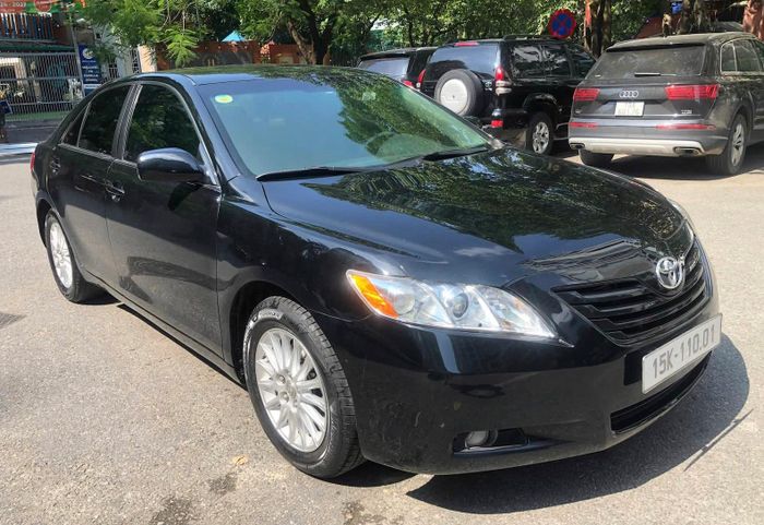 Toyota Camry LE 2.4 2008. 
