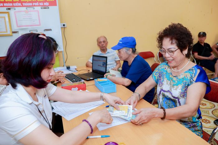 Việc bổ sung tài khoản hưởng an sinh xã hội trên VNeID được kỳ vọng sẽ góp phần hình thành phương thức chi trả an sinh xã hội hiện đại, an toàn và thuận tiện, phù hợp với tiến trình chuyển đổi số quốc gia. Ảnh: Chí Hiếu