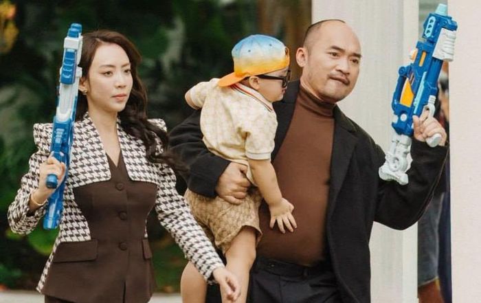 Vợ chồng Thu Trang - Tiến Luật trong "Quý tử vượt giàu".