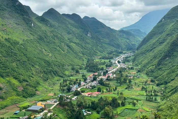 Thiên nhiên Tuyên Quang (Hà Giang cũ) hấp dẫn cặp đôi.
