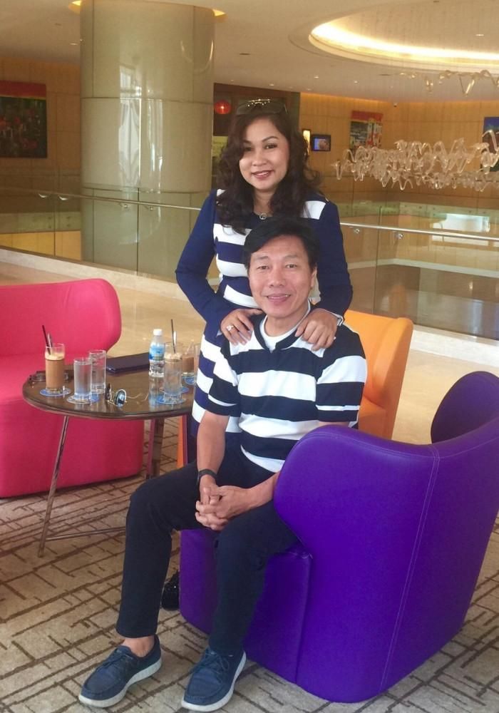 Diễn viên mong kinh tế ổn định để bù đắp cho vợ nhiều hơn những năm tháng xế chiều. 