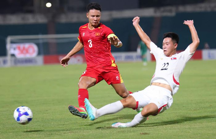 U20 Việt Nam có sự khởi đầu không thuận lợi. Ảnh: Anh Đức