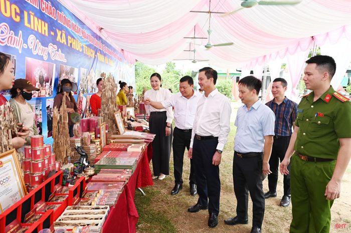 Sự kiện "Ngày hội toàn dân bảo vệ an ninh Tổ quốc" tại thôn Phúc Lĩnh để lại ấn tượng sâu sắc trong lòng các đại biểu, lãnh đạo tỉnh và người dân địa phương.