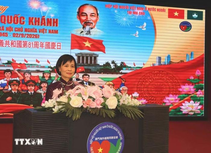 Tổng Lãnh sự Việt Nam tại Hong Kong và Macau Lê Đức Hạnh phát biểu tại lễ kỷ niệm. (Ảnh: Xuân Vịnh/TTXVN)