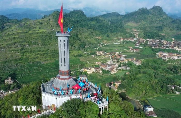 Cột cờ Quốc gia Lũng Cú, xã Lũng Cú, tỉnh Tuyên Quang. (Ảnh: Minh Đức/TTXVN)