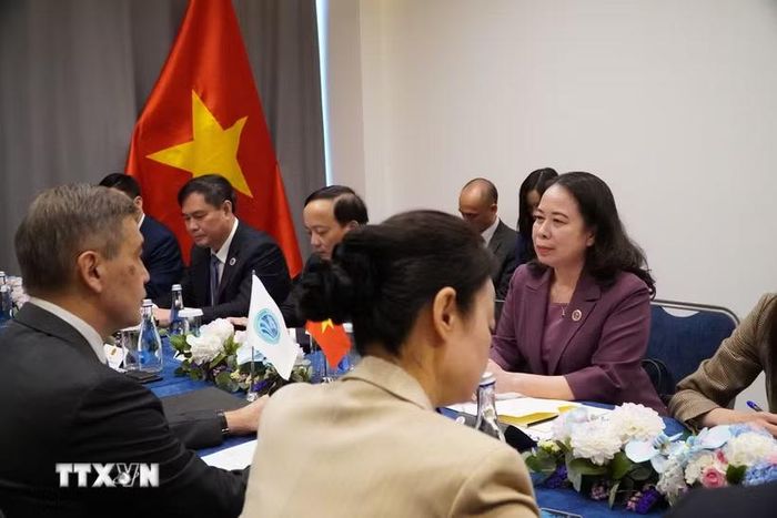 Phó Chủ tịch nước Võ Thị Ánh Xuân gặp Tổng thư ký SCO Nurlan Yemekbayev. (Ảnh: Tâm Hằng/TTXVN )