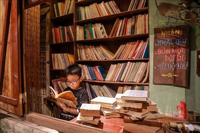 Không chỉ là một không gian trưng bày, “Tour Yêu nước - Không gian Bao cấp” hướng tới một hình thức trải nghiệm lịch sử mới mẻ, nơi ký ức được đánh thức bằng nhiều giác quan và trở thành cầu nối giữa các thế hệ.