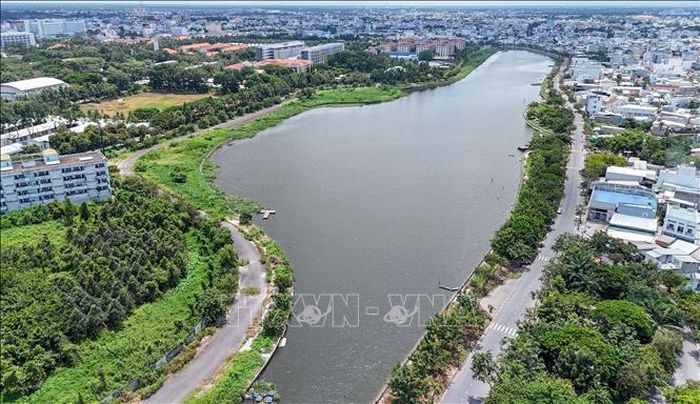 Hồ Búng Xáng, thành phố Cần Thơ nhìn từ trên cao.