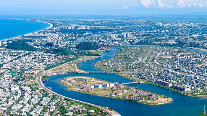 Hạ tầng giao thông và dịch vụ ngày càng hoàn thiện biến Nam trung tâm Đà Nẵng thành tọa độ an cư mới của cộng đồng trí thức quốc tế. Ảnh: Ánh Dương.