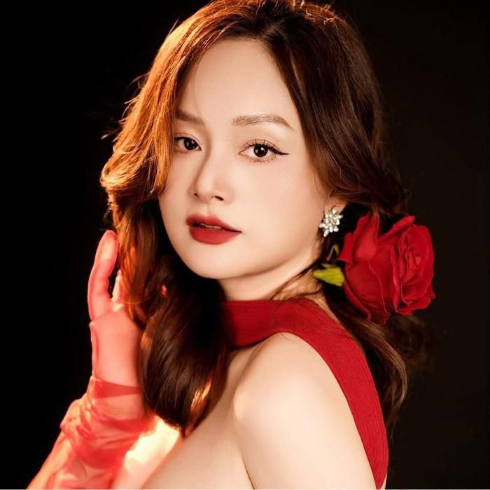 Diễn viên Lan Phương.