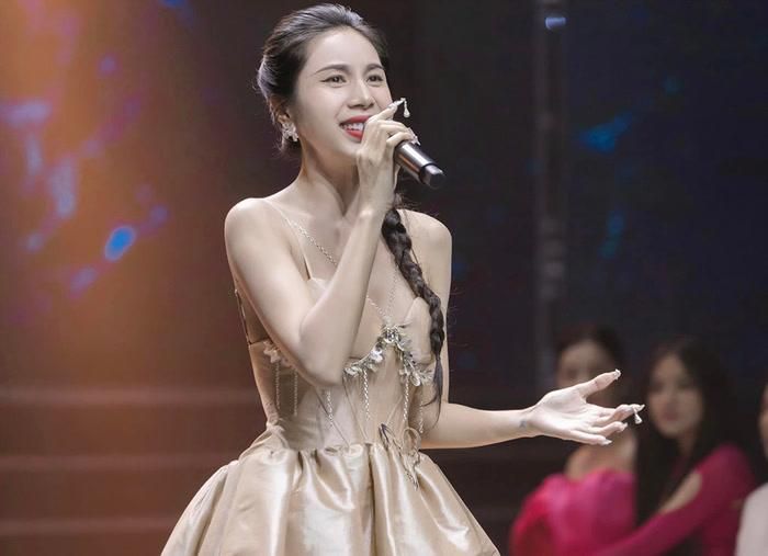 Thủy Tiên từng là một trong những cái tên đình đám của Vpop.