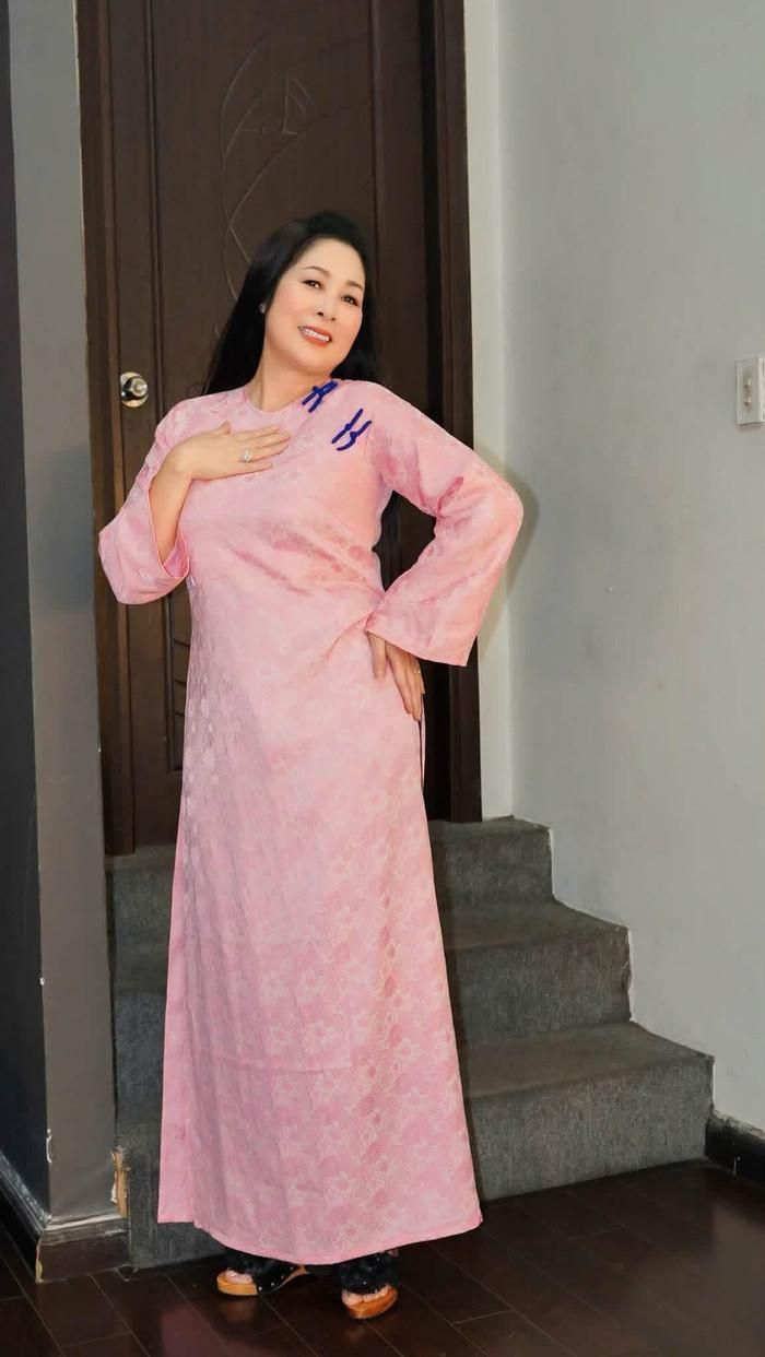 NSND Hồng Vân.