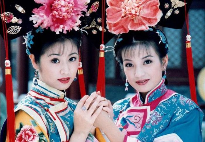 Tiểu Yến Tử và Tử Vy cho thấy tình thân đôi khi được tạo nên từ sự đồng hành, không chỉ bởi huyết thống.