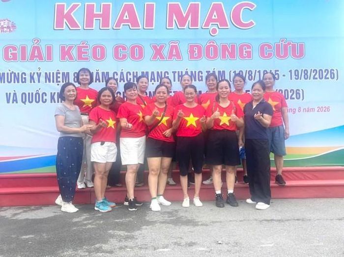 Phụ nữ các phường, xã tham gia giao lưu văn nghệ, thể thao mừng ngày Quốc khánh 2/9