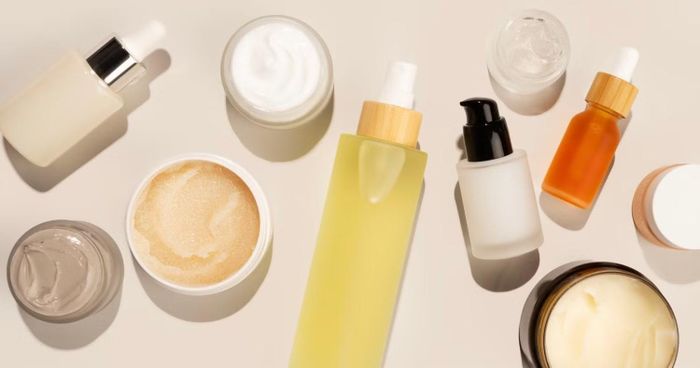 Mỹ phẩm skincare là một trong những chi phí mà chủ bài đăng cảm giác mình đang tiêu khá nhiều