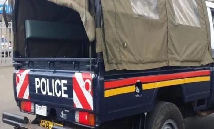 Hình ảnh một chiếc xe cảnh sát được phát hiện ở Nairobi. Ảnh: KENYANS