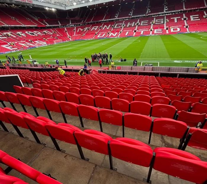 Khu vực tiếp đón khách VIP tại sân vận động Old Trafford đã được mở rộng. (Nguồn ảnh: The Sun)