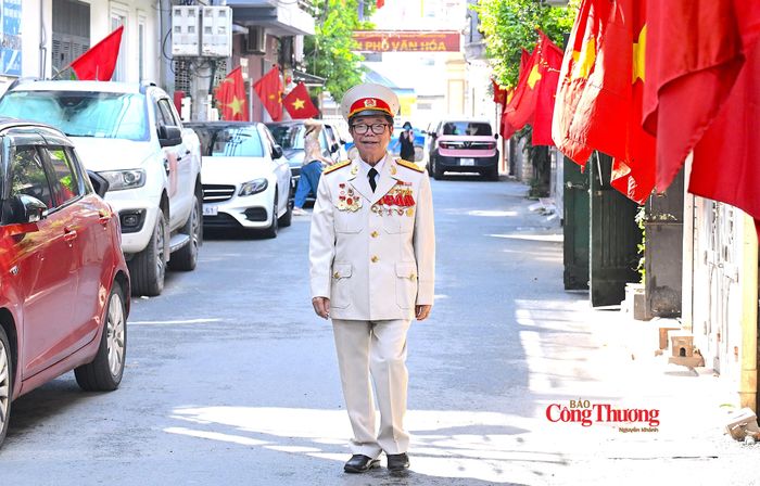 Để hiện thực hóa khát vọng Việt Nam hùng cường, PGS.TS. NGƯT Vũ Như Khôi cho rằng, độc lập dân tộc gắn liền với chủ nghĩa xã hội là một nội dung căn bản, đặc sắc trong tư tưởng Hồ Chí Minh, được biểu hiện rõ nét trong Cách mạng Tháng Tám.