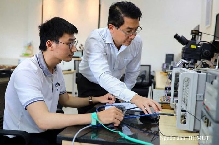Hợp tác đào tạo nguồn nhân lực bán dẫn giữa doanh nghiệp và các trường đại học là một trong những điều kiện bắt buộc để được hưởng chính sách ưu đãi.