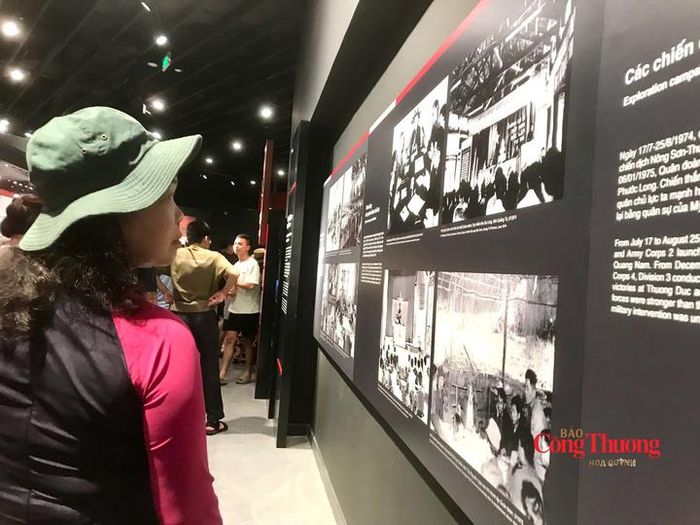 Bước chân vào không gian bảo tàng, mỗi người dân như được hòa mình vào dòng chảy lịch sử của đất nước.