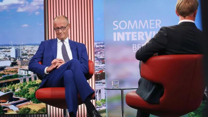Thủ tướng Đức Friedrich Merz ngày 30/8 cho biết Berlin sẽ sớm công bố biện pháp đáp trả vụ tấn công bằng máy bay không người lái (UAV) bất thành nhằm vào sân bay Leipzig. Ảnh: Stern.