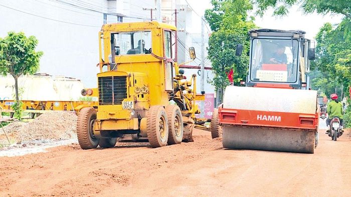  Đơn vị thi công tập trung đẩy nhanh tiến độ thực hiện Dự án cải tạo, nâng cấp tuyến đường Hương Sơn - Quang Thịnh (đoạn quốc lộ 37 đi Ga Kép). 