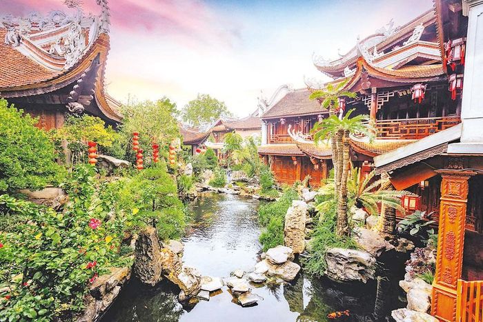  Đền bà Chúa Then là điểm du lịch văn hóa, tâm linh thu hút đông du khách. 