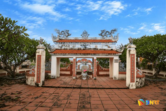 Khu lăng mộ Ông Ích Khiêm. Ảnh Hoài Nam