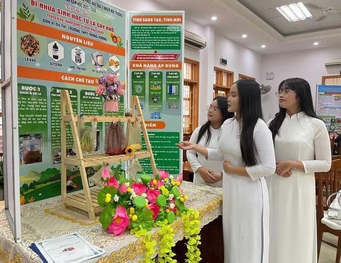  Nhiều sân chơi khoa học kỹ thuật, robotics, AI… giúp học sinh phát huy sở trường. Ảnh: H.Đ 