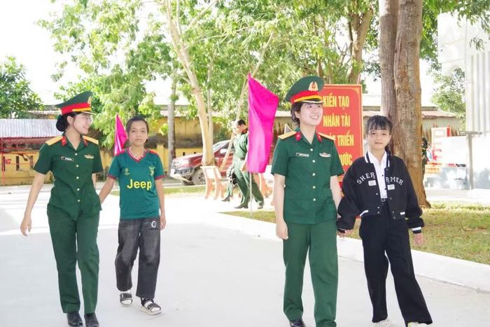 Trường Thiếu sinh quân miền Trung đón học sinh khóa đầu tiên. Ảnh: Văn Viễn