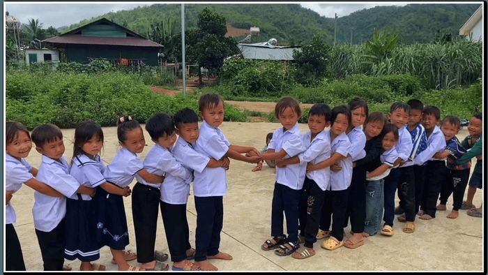 Những đứa trẻ sinh ra trên quê hương mới