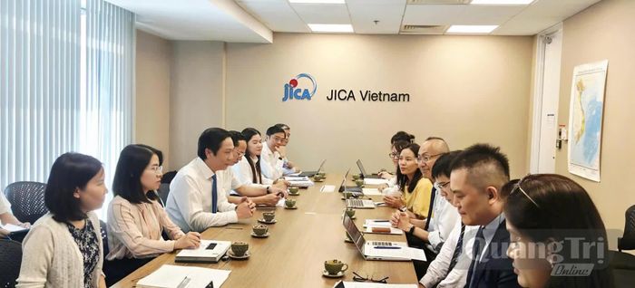 Đoàn công tác của UBND tỉnh do đồng chí Hoàng Nam, Ủy viên Ban Thường vụ Tỉnh ủy, Phó Chủ tịch Thường trực UBND tỉnh dẫn đầu làm việc với Cơ quan Hợp tác Quốc tế Nhật Bản (JICA)