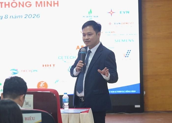 PGS.TS Nguyễn Hữu Đức - Trưởng khoa Khoa Tự động hóa, Trí tuệ nhân tạo và Hệ thống thông minh.
