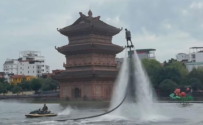 Kiểm soát chặt hoạt động du lịch có yếu tố mạo hiểm.