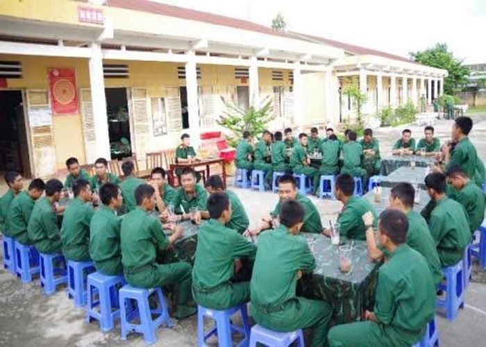 Mô hình “Cà phê sáng đồng đội” ở Trung đoàn 3 - Một không gian gần gũi để cán bộ, chiến sĩ cùng ngồi lại, trò chuyện, lắng nghe và chia sẻ tâm tư, khó khăn trong huấn luyện, công tác