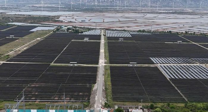 Hồ Buôn Tua Srah được định hướng bố trí hệ thống pin mặt trời nổi quy mô khoảng 487 ha (Ảnh: C.H)