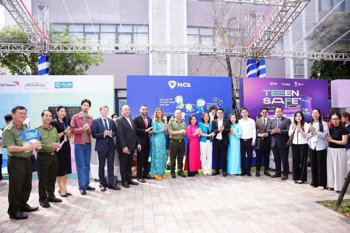 Bảo vệ trẻ em trong kỷ nguyên số cần sự chung tay của gia đình, nhà trường, xã hội và các cơ quan chức năng.