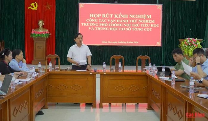 Phó Chủ tịch HĐND tỉnh Lã Hoài Nam phát biểu rút kinh nghiệm bàn giao, vận hành thử nghiệm.