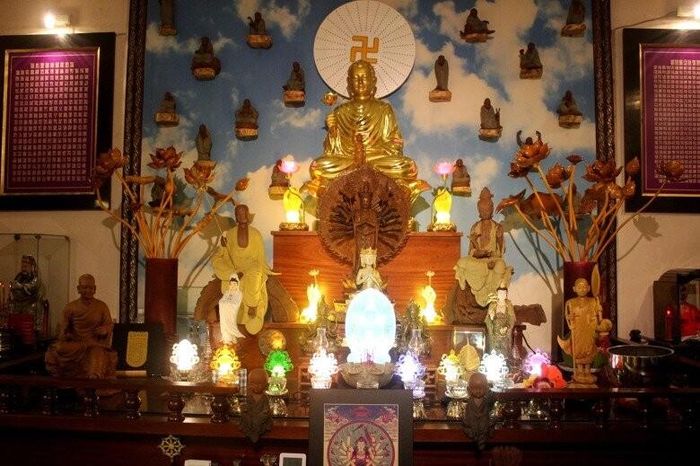 Ở độ tuổi U90, dù sức khỏe không còn như xưa và đối mặt với một số vấn đề về tim mạch, NSND Kim Cương vẫn luôn giữ tinh thần lạc quan, dành trọn tâm huyết cho các hoạt động thiện nguyện xã hội.
